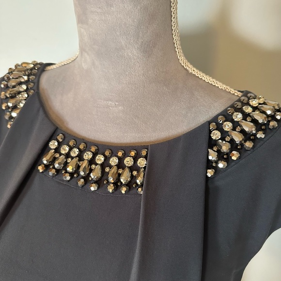 Vince Camuto blue/grey cap sleeved gown with jeweled neckline size 6 - Picture 2 of 11